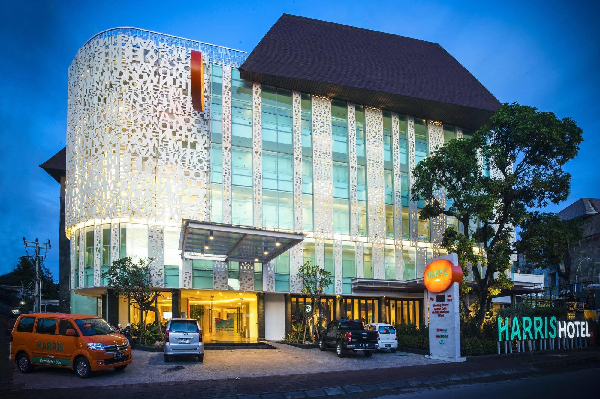 Harris Hotel Raya 꾸따 외부 사진