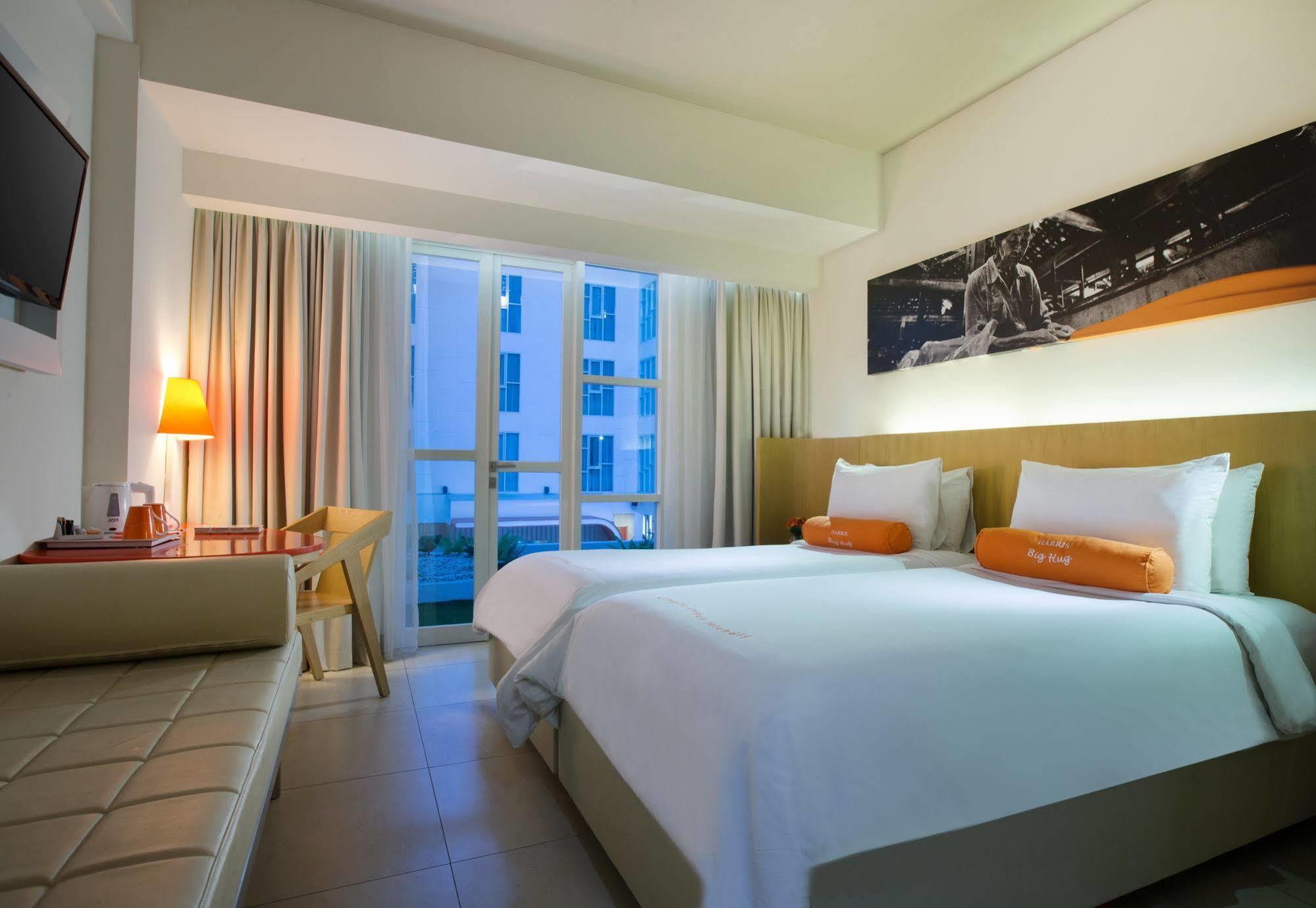 Harris Hotel Raya 꾸따 외부 사진