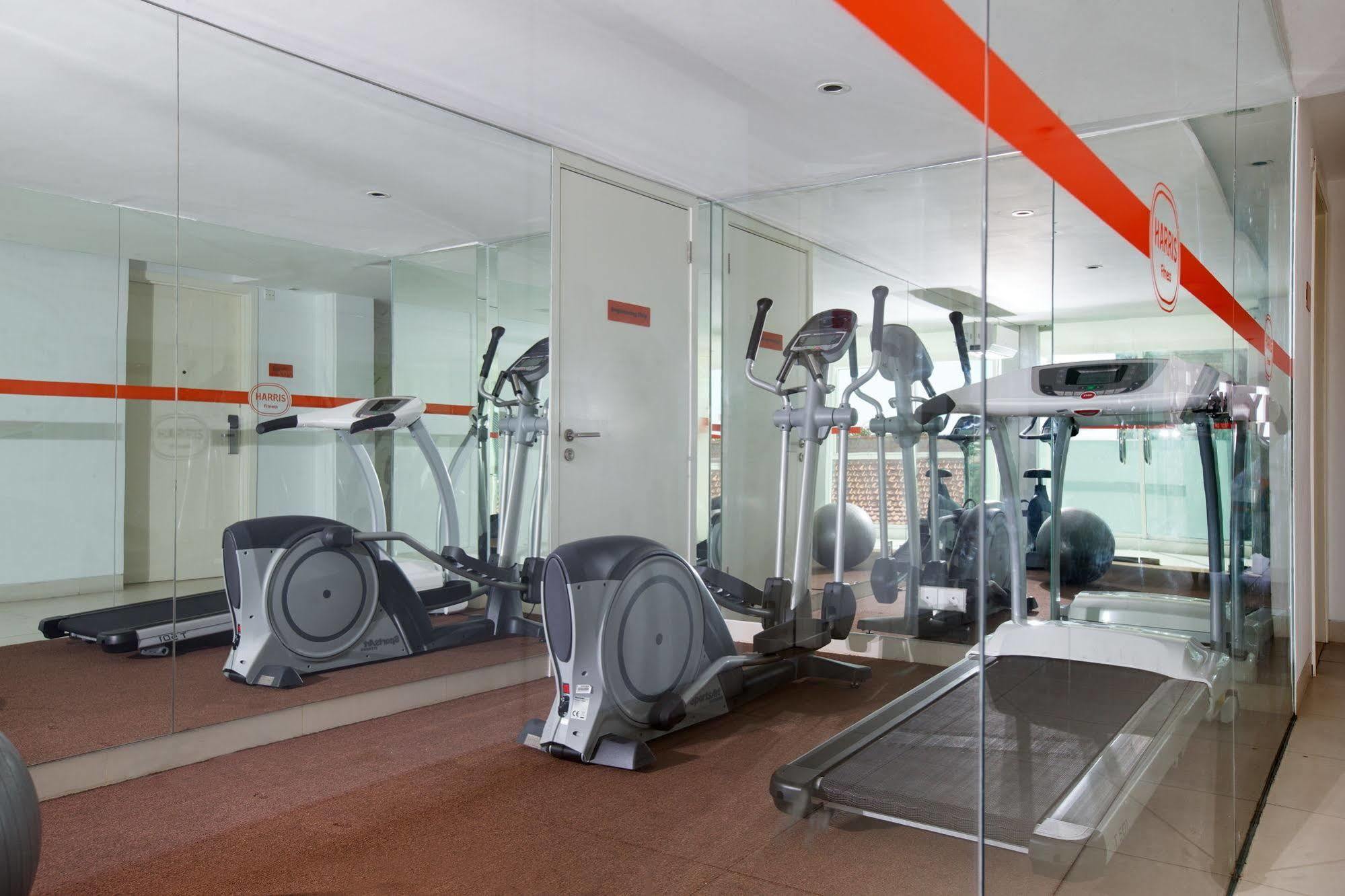 Harris Hotel Raya 꾸따 외부 사진