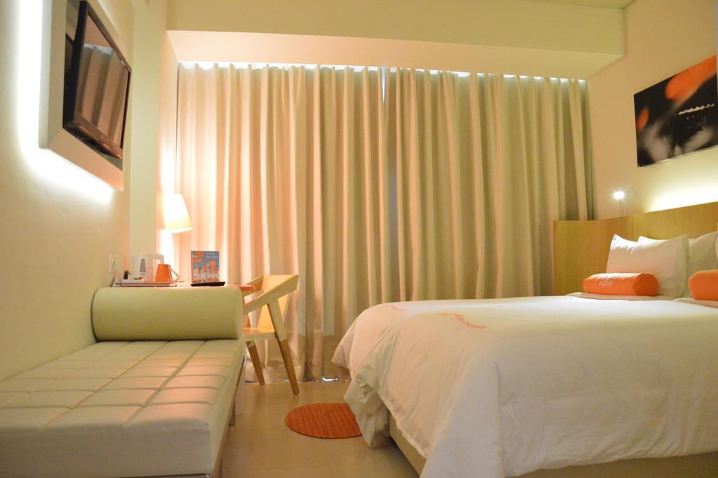 Harris Hotel Raya 꾸따 외부 사진